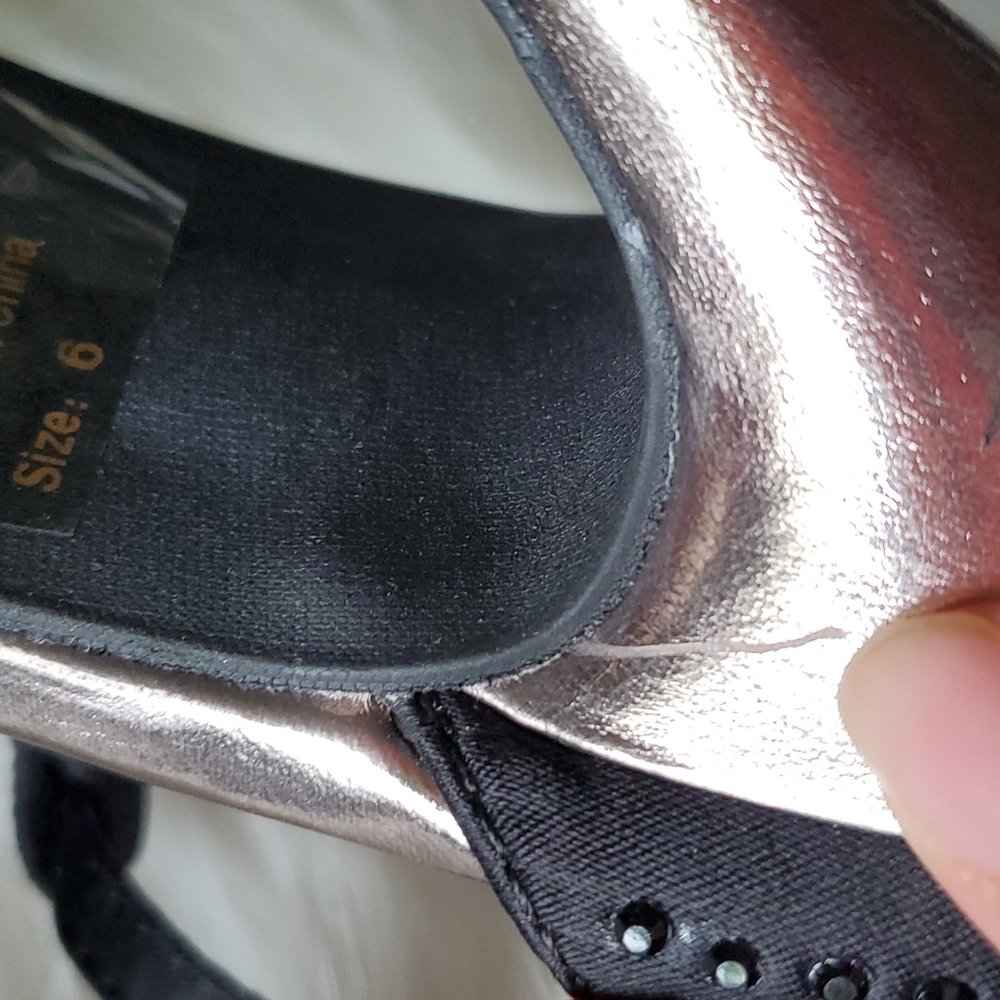 DIVA Lounge T-strap studded platform heels - Picture 13 of 16